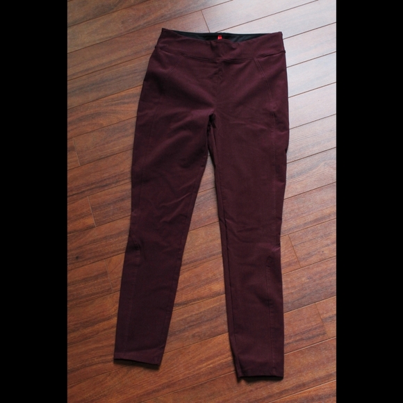 Spanx micro ribbed leggings in clour fine wine (dark red/purple) - Picture 2 of 5